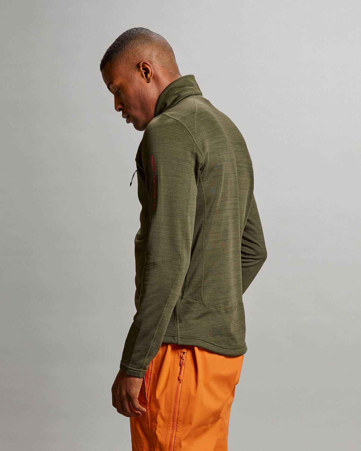 techno-stretch-mid-t-neck-M-5-FOREST-GREEN-MID-LAYERS-the-mountain-studio-02